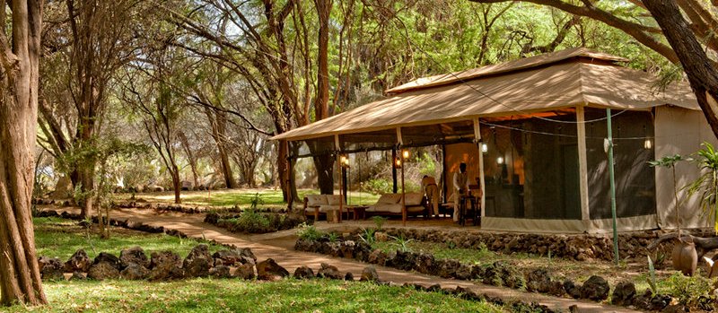 Larsens Camp (Samburu / Shaba Game Reserve) Kenya - www.PhotoSafaris.travel