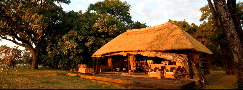 Mchenja Bush Camp (South Luangwa National Park) Zambia - www.PhotoSafaris.travel