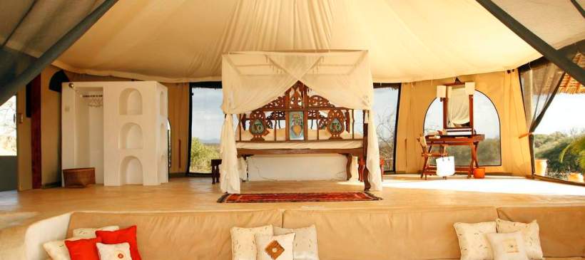 Sasaab Camp (Samburu Game Reserve) Kenya - www.PhotoSafaris.travel